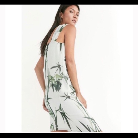 Cross neck loose silk mini dress - Picture 2 of 4